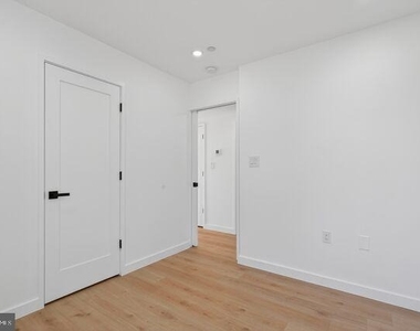 3013 Nelson Place Se - Photo Thumbnail 6
