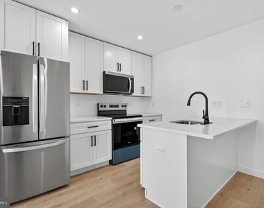 3013 Nelson Place Se - Photo Thumbnail 5