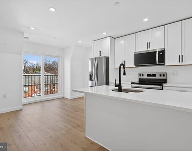 3013 Nelson Place Se - Photo Thumbnail 3