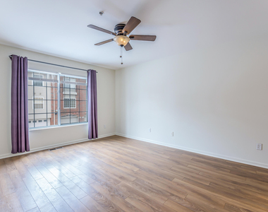 120 W Oakbrook Drive - Photo Thumbnail 14