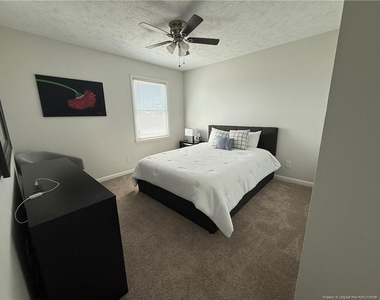 7891 Uriah Drive - Photo Thumbnail 10