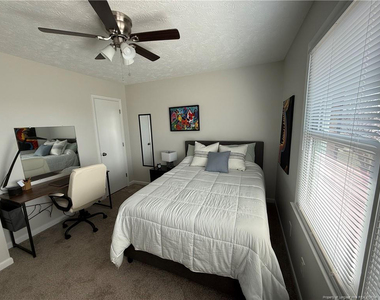 7891 Uriah Drive - Photo Thumbnail 9