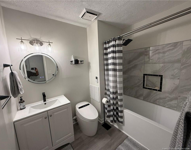 7891 Uriah Drive - Photo Thumbnail 5