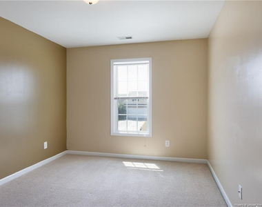 2041 Gray Goose Loop - Photo Thumbnail 14