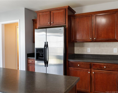 2041 Gray Goose Loop - Photo Thumbnail 5