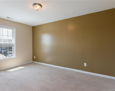 2041 Gray Goose Loop - Photo Thumbnail 12