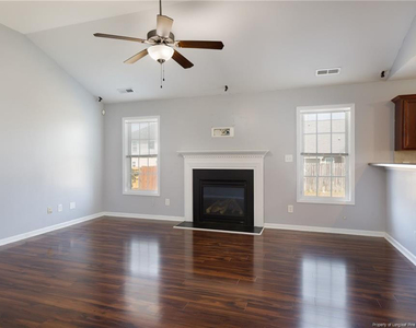 2041 Gray Goose Loop - Photo Thumbnail 2