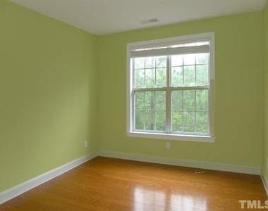 124 Providence Glen Drive - Photo Thumbnail 12