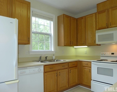 124 Providence Glen Drive - Photo Thumbnail 6