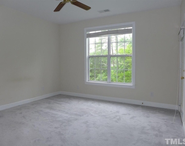 124 Providence Glen Drive - Photo Thumbnail 9