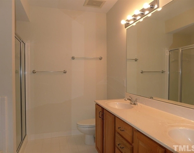 124 Providence Glen Drive - Photo Thumbnail 10