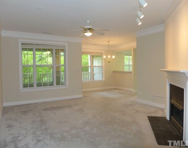 124 Providence Glen Drive - Photo Thumbnail 4