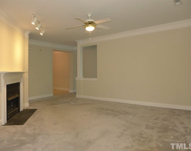 124 Providence Glen Drive - Photo Thumbnail 3