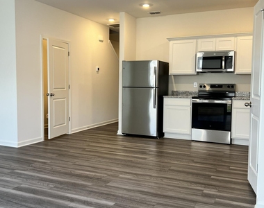 2065 Glen Crossing Drive - Photo Thumbnail 1
