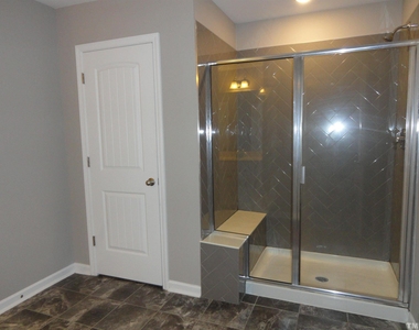 4013 Reunion Creek Parkway - Photo Thumbnail 17
