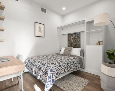4004 Banister Ln - Photo Thumbnail 7