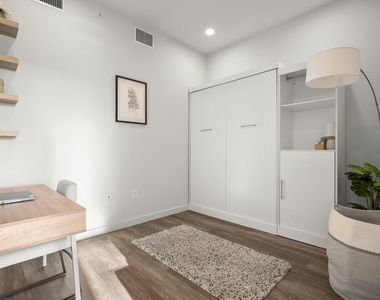 4004 Banister Ln - Photo Thumbnail 6