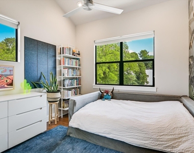 2011 Arpdale St - Photo Thumbnail 9