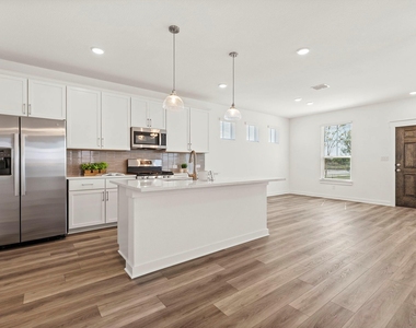 108 Hartson Dr - Photo Thumbnail 6