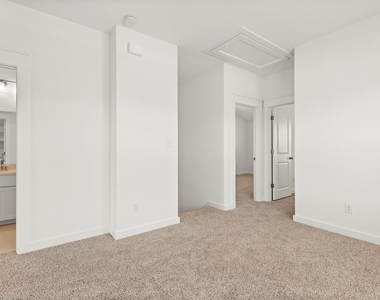 108 Hartson Dr - Photo Thumbnail 14