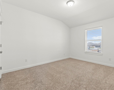 108 Hartson Dr - Photo Thumbnail 24