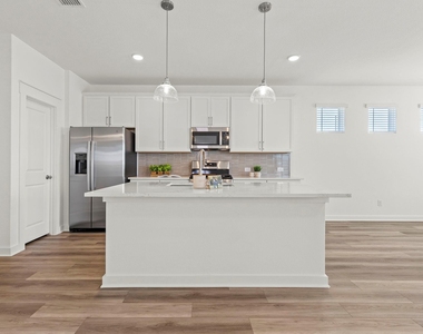 108 Hartson Dr - Photo Thumbnail 9