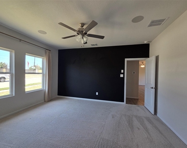 8902 Grand Western - Photo Thumbnail 21