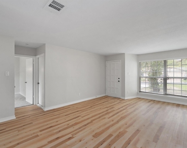 2532 Chaparral Trl - Photo Thumbnail 3