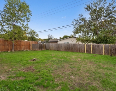 2532 Chaparral Trl - Photo Thumbnail 23