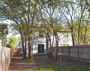 7206 Meador Ave - Photo Thumbnail 9