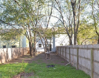 7206 Meador Ave - Photo Thumbnail 8