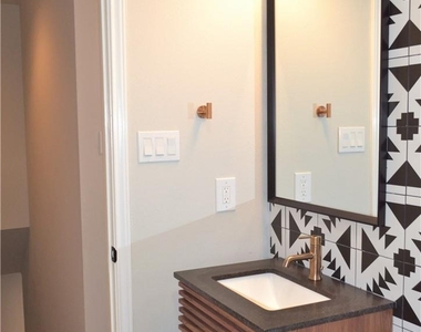 7206 Meador Ave - Photo Thumbnail 3