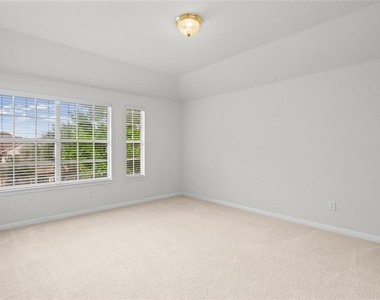 10700 Pointe View Dr - Photo Thumbnail 25