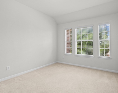 10700 Pointe View Dr - Photo Thumbnail 27