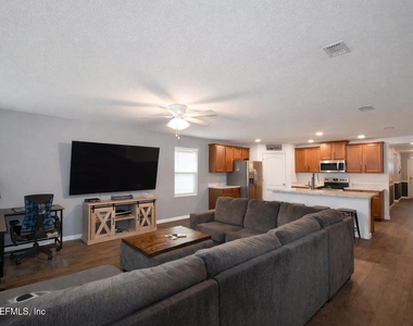 3554 Shiner Drive - Photo Thumbnail 5
