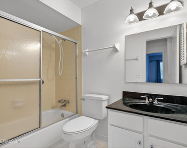 4814 Windrush Lane - Photo Thumbnail 16