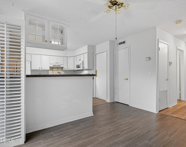 4814 Windrush Lane - Photo Thumbnail 8