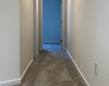 33 Thurnham Lane - Photo Thumbnail 15