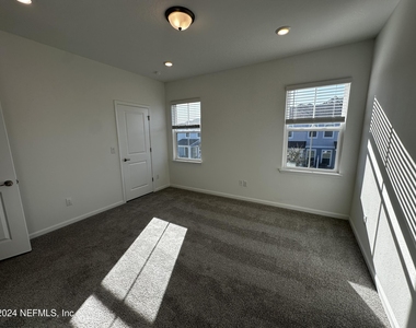 33 Thurnham Lane - Photo Thumbnail 22
