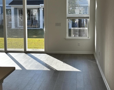 33 Thurnham Lane - Photo Thumbnail 2