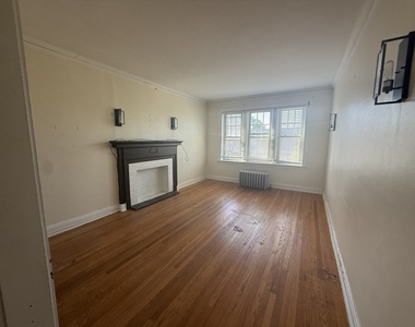 8 Adams Street - Photo Thumbnail 1