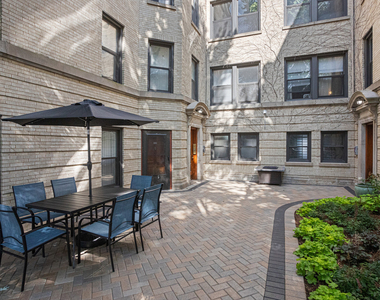 7501 N Eastlake Terrace - Photo Thumbnail 14