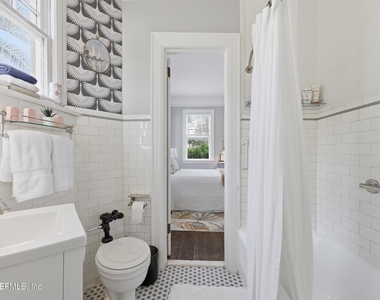1786 Challen Avenue - Photo Thumbnail 4