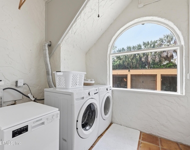 1786 Challen Avenue - Photo Thumbnail 11