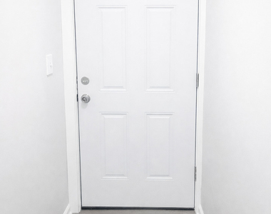 1249 S Kolin Avenue - Photo Thumbnail 16