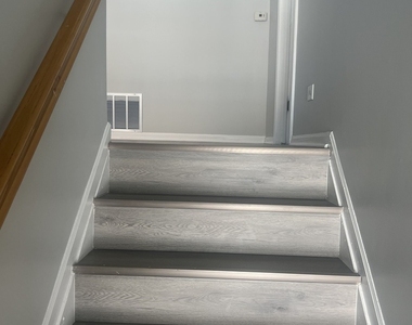 1249 S Kolin Avenue - Photo Thumbnail 2