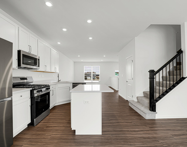 25720 W Yorkshire Drive - Photo Thumbnail 8