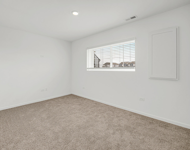 25720 W Yorkshire Drive - Photo Thumbnail 20