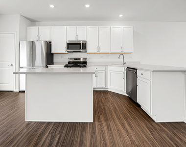 25720 W Yorkshire Drive - Photo Thumbnail 6