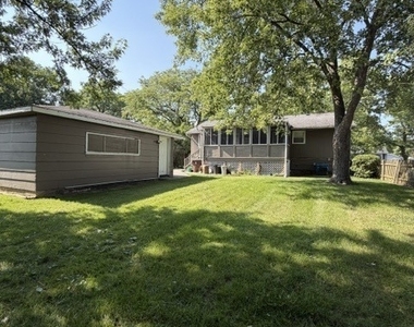 450 E Mulberry Court - Photo Thumbnail 19